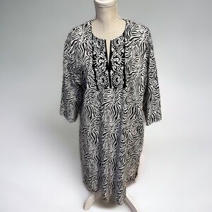 Cabernet patio dress . Zebra print. Sz XL